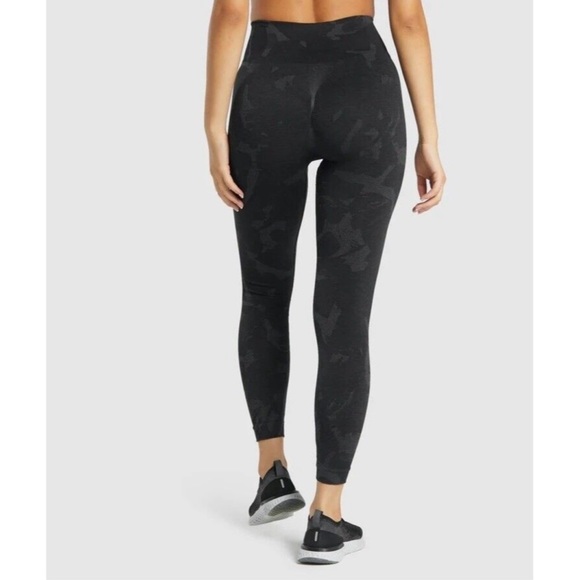 Gymshark Women's Leggings - Picture 2 of 9